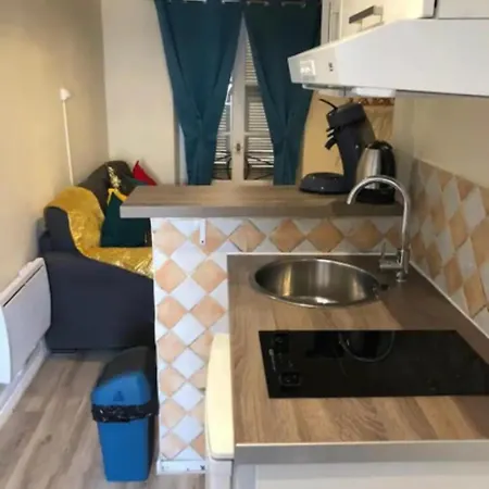 Entierement Studio Dans Le Centre Νίκαια